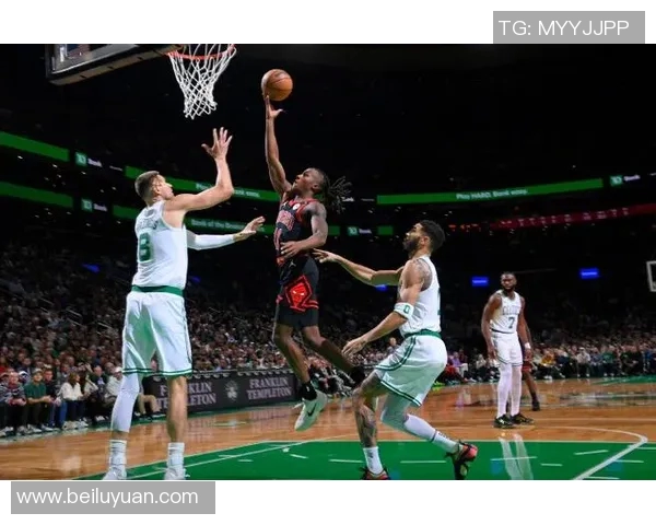 凯尔特人对决公牛303激战即将上演谁能笑到最后